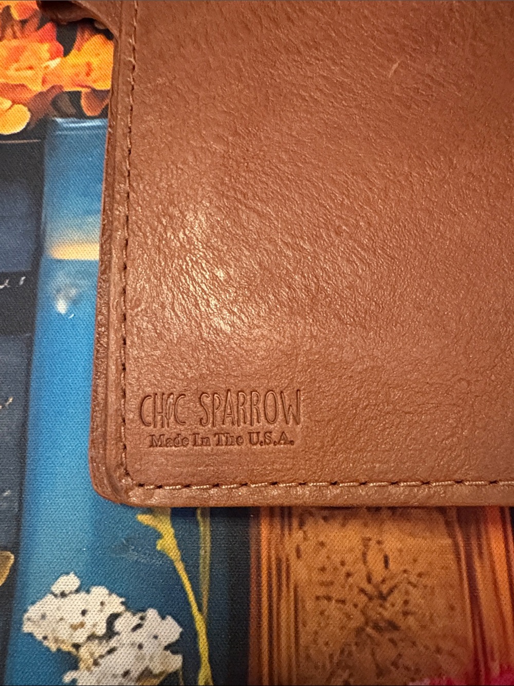 Chic Sparrow crème brûlée - B6 size leather journal cover - Picture 5 of 5
